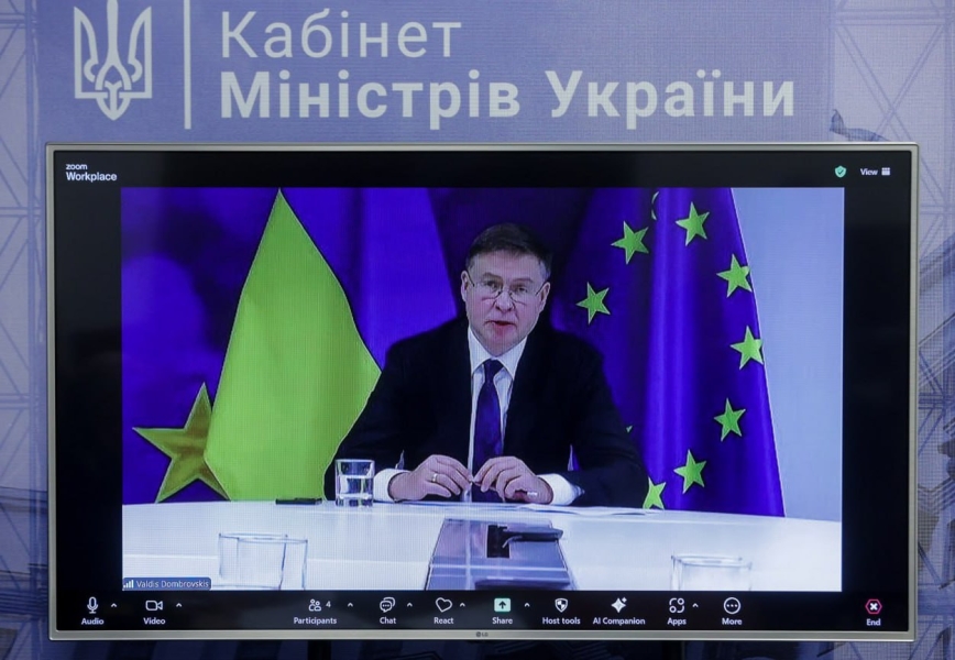 Єврокомісар Домбровскіс підтвердив надання Україні макрофіну €18,1 млрд 1