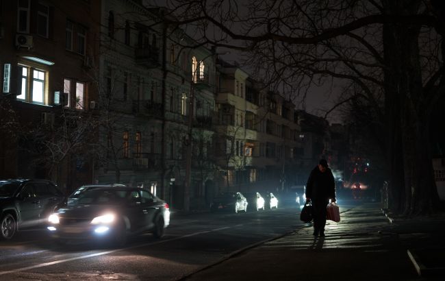 Флікери у темну пору доби потрібно носити на одязі – як використовувати світловідбивальні елементи 1