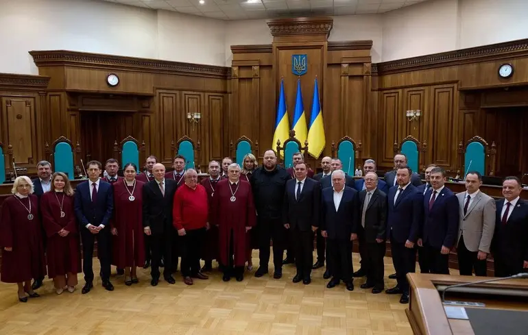 Конституційний Суд України втратив кворум - які причини та наслідки 1