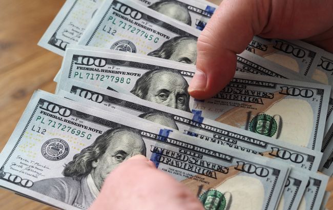 Курс долар перевищить 45 гривень, прогнозують банкіри та фінансові аналітики 1