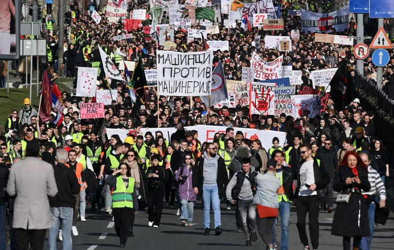 Протести в Сербії 2025 - чому студенти та фермери вийшли на вулиці та що змусило владу піти у відставку 1