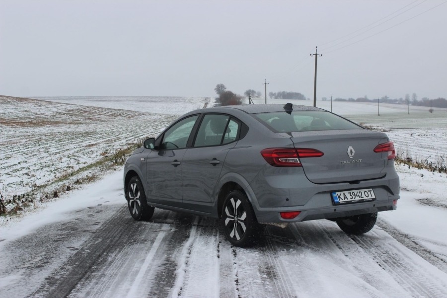 Renault Taliant - переваги та недоліки доступного седана 4