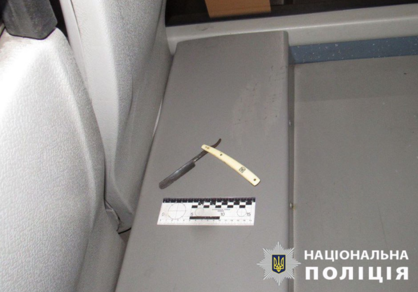 Студенту в автобусі Києва порізали обличчя бритвою через гучну музику - підозра поліції, фото 2