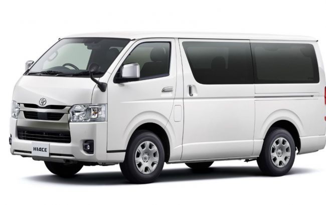 Мікроавтобус Toyota Hiace отримав кілька спецверсій 1