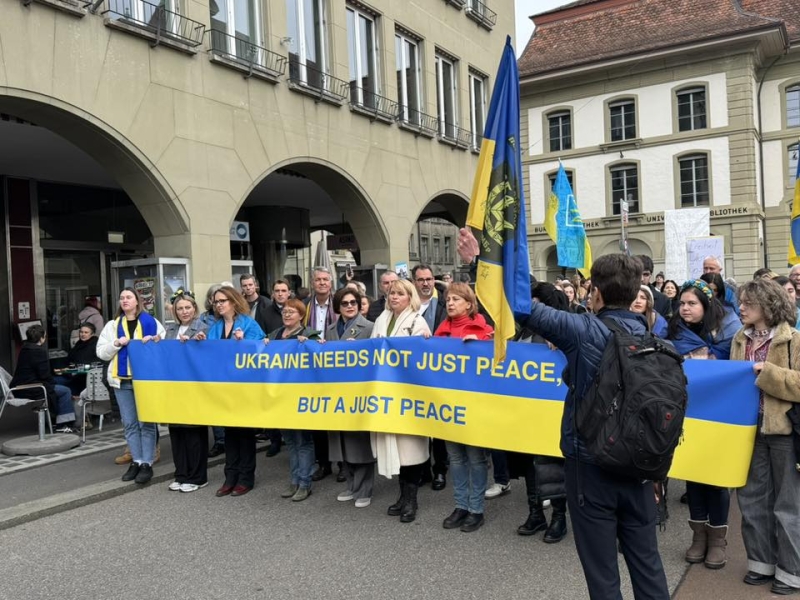 Мітинги на підтримку України проходять по всьому світу - фото 60