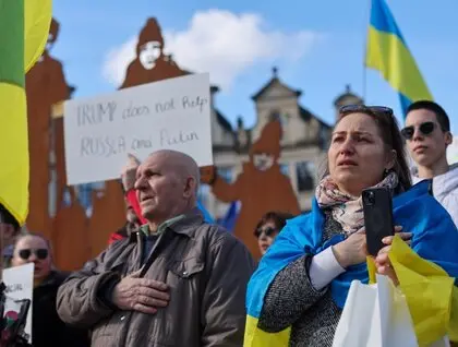 Мітинги на підтримку України проходять по всьому світу - фото 42