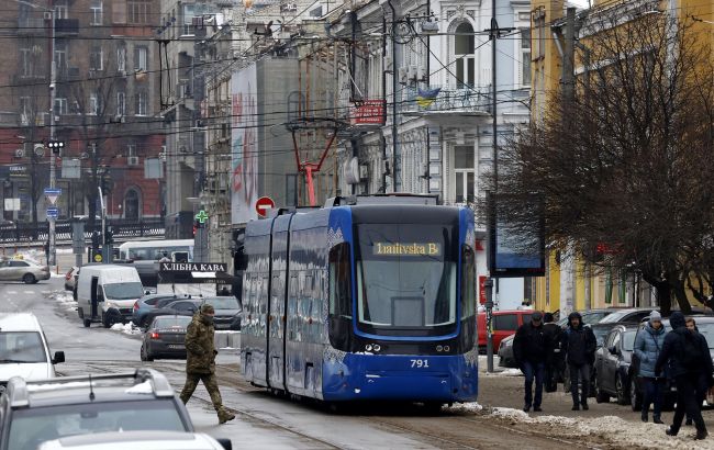 Рух транспорту в Києві під час повітряної тривоги через дрони і ракети РФ може змінитись - КМВА 1