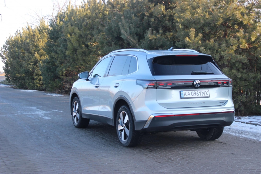 Volkswagen Tiguan тест-драйв популярного кросовера, ціна та нова комплектація 4
