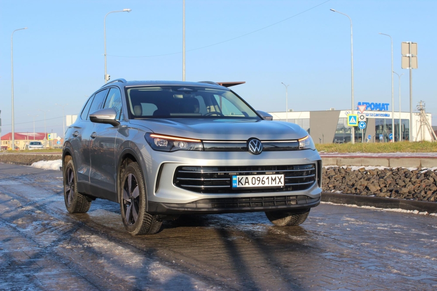 Volkswagen Tiguan тест-драйв популярного кросовера, ціна та нова комплектація 12