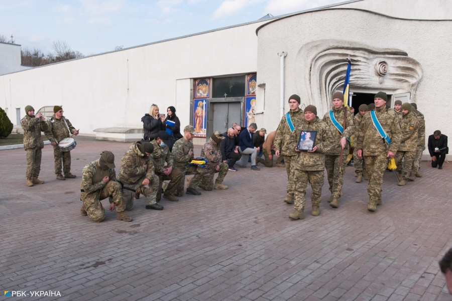 Домініка Абелена з Нової Зеландії провели в останню путь у Києві - фото і відео 8