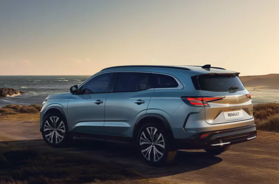 Кросовер Renault Espace оновили 4