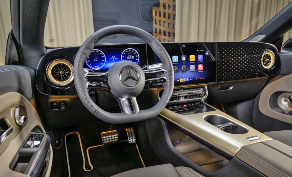 Mercedes-Benz офіційно представив стильний седан CLA 4