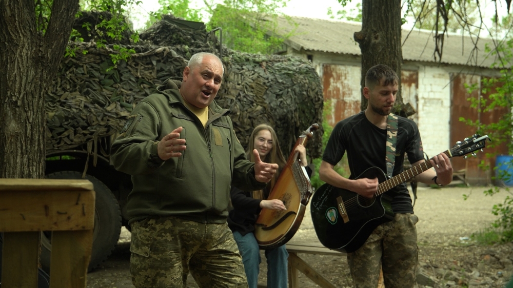 Мистецтво під час війни – Як українські митці підтримують військових: фото, відео 8