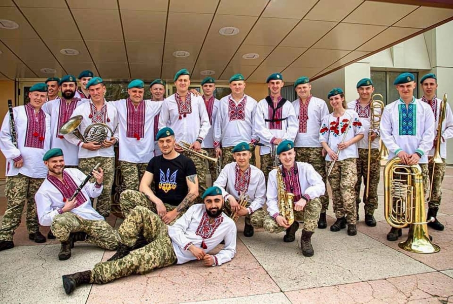 Полонені українські військові в РФ – як жінки добиваються звільнення морпіхів Маріуполя 8