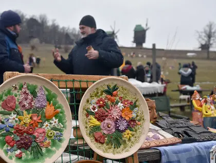 Традиції Масниці ожили у Києві - давні ритуали, святкові частування та зустріч весни - фоторепортаж 7