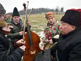 Традиції Масниці ожили у Києві - давні ритуали, святкові частування та зустріч весни - фоторепортаж 39