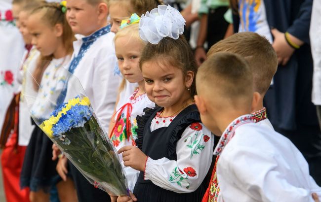 Запис дитини до школи онлайн в Києві стартує 1 квітня 2025 - як подати заяву на вступ до першого класу 1