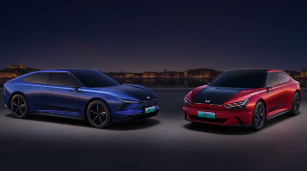 Honda представила одразу два стильні електромобілі 4