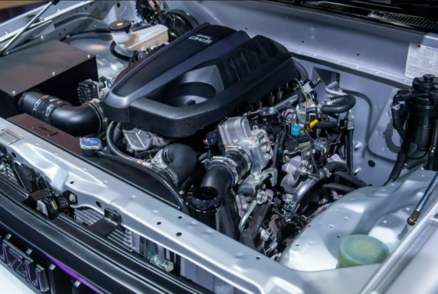 Пікап Isuzu Dragon Max перетворили на спорткар 4