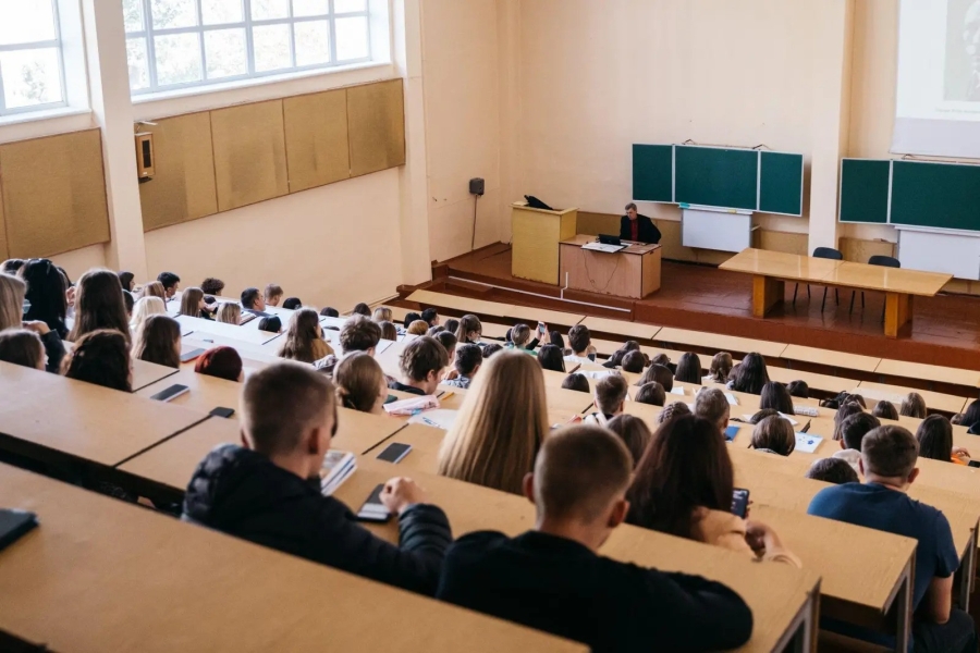 90% чоловіків віком 18-22 років, які їдуть на навчання, повертаються, - Міносвіти 1