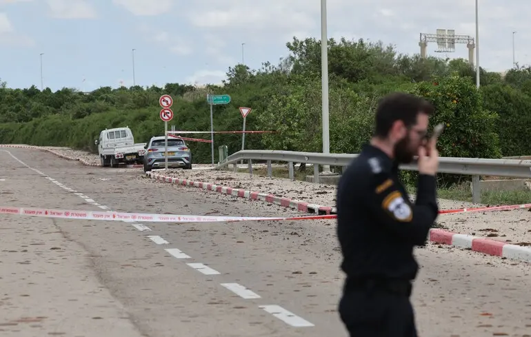 Атака хуситів на Ізраїль - біля аеропорту Бен Гуріон влучила ракета 1