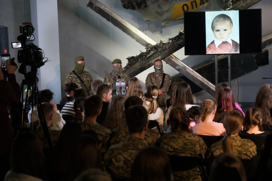 День Героїв 2025 – військові спецпідрозділів Реванш, Кракен та Артан зустрілися з молоддю 2