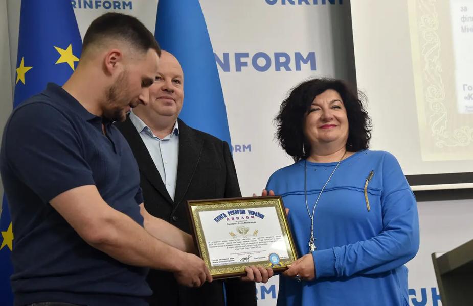 Фільм Мати героїв став рекордсменом в Україні за кількістю нагород – фото Фільм Мати героїв став рекордсменом в Україні за кількістю нагород – фото 3