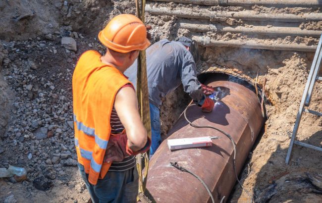 Гідравлічні випробування у Києві - як проходить підготовка труба до зими 1