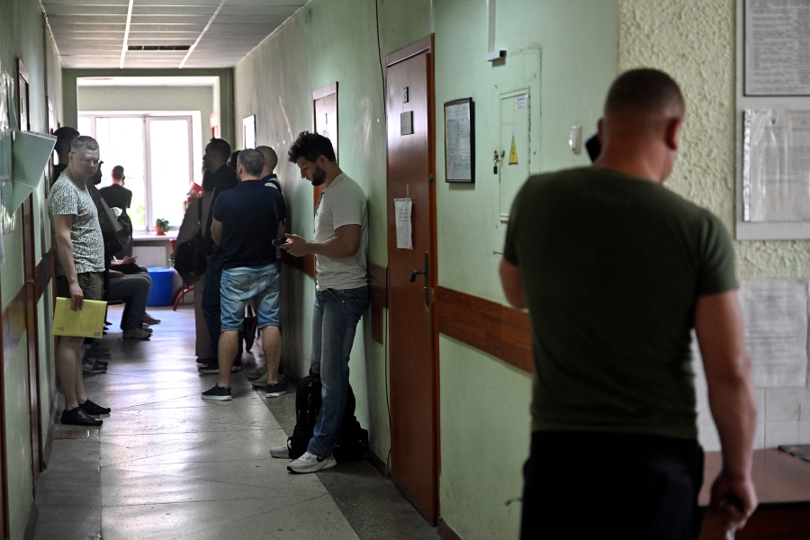 Ліміти банків, штрафи за ВЛК та техогляд – головні зміни 1 червня в Україні 3