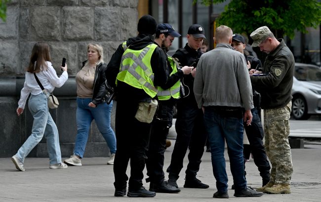 Мобілізація в Україні - хто може втратити бронь після 28 травня 1