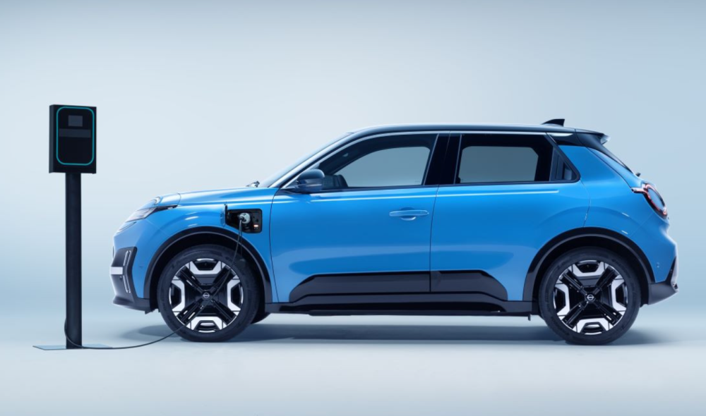 Nissan Micra став електромобілем 7