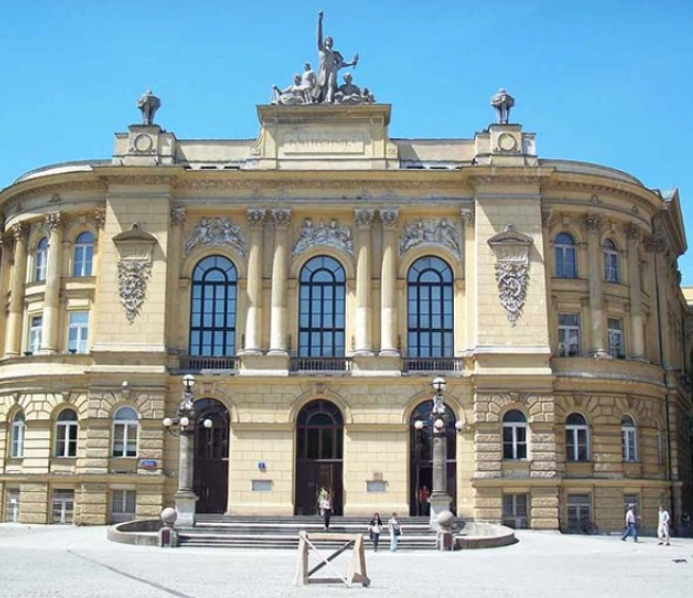 Освіта в Польщі - скільки коштує навчання у Варшаві, огляд університетів і спеціальностей 3