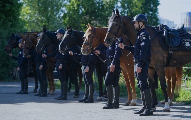 Патрульні на велосипедах, конях і мотоциклах відкрили сезон - де працює велопатруль, кінна поліція, фото 1