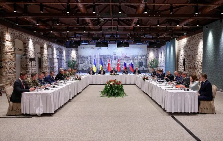 Переговори України і Росії у Стамбулі ‒ Мединський назвав умови для перемир'я 1