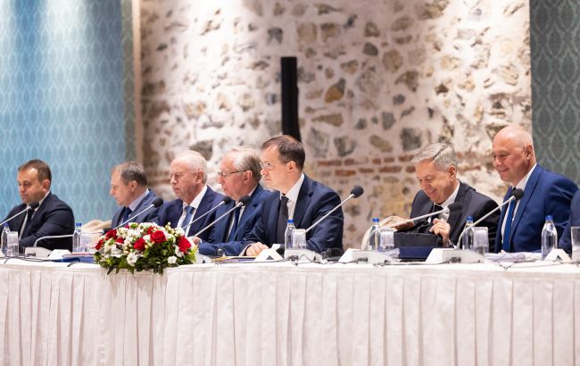 Перемовини України та Росії - нові деталі зустрічі делегацій у Стамбулі 1