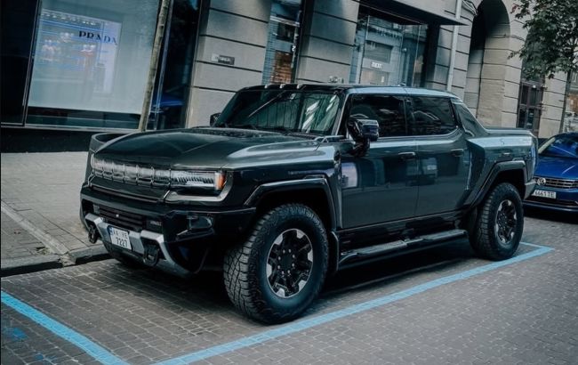 Пікап GMC Hummer вперше помітили в Україні 1