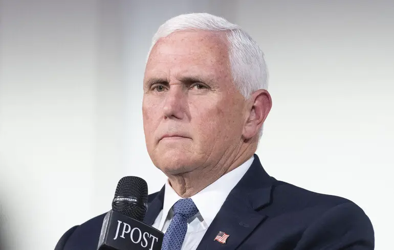 Політика Трампа щодо України - колишній віцепрезидент США Пенс засудив її 1