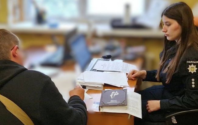 Працівник ТЦК у Харкові вдарив вчителя при перевірці документів - що дізналась поліція, фото 1
