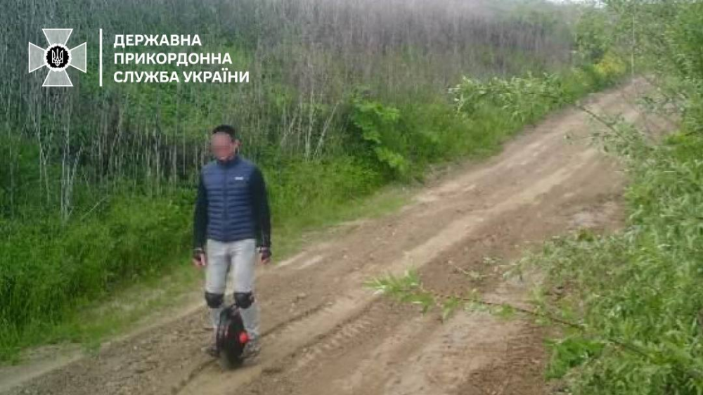 Прикордонники затримали порушника на кордонні зі Словаччиною - фото 2