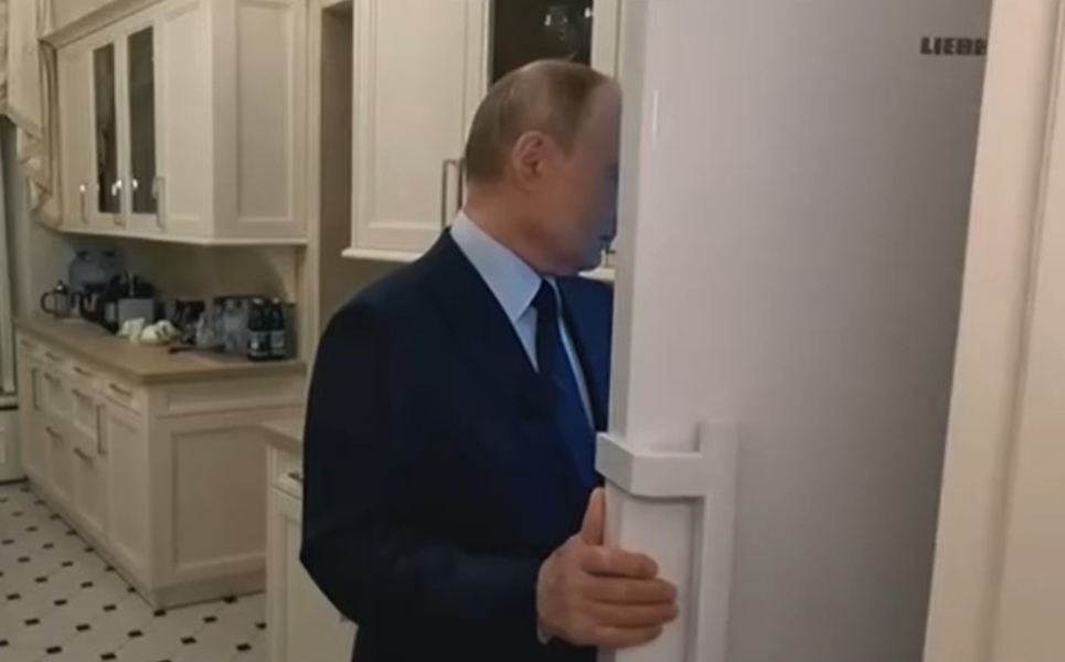 Путін користується швейцарським холодильником 1