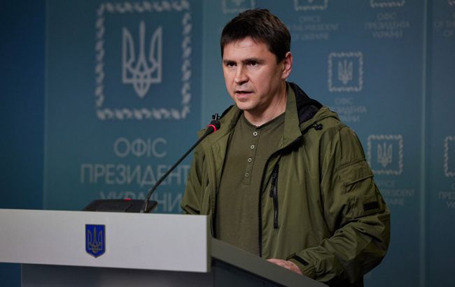 Путін намагається маніпулювати Трампом та Європою заявами про мир в Україні, вважає Подоляк 1