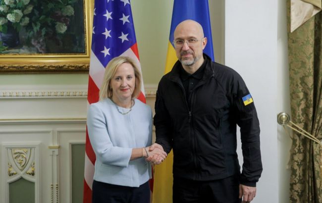 Шмигаль зустрівся Джулі Девіс 1