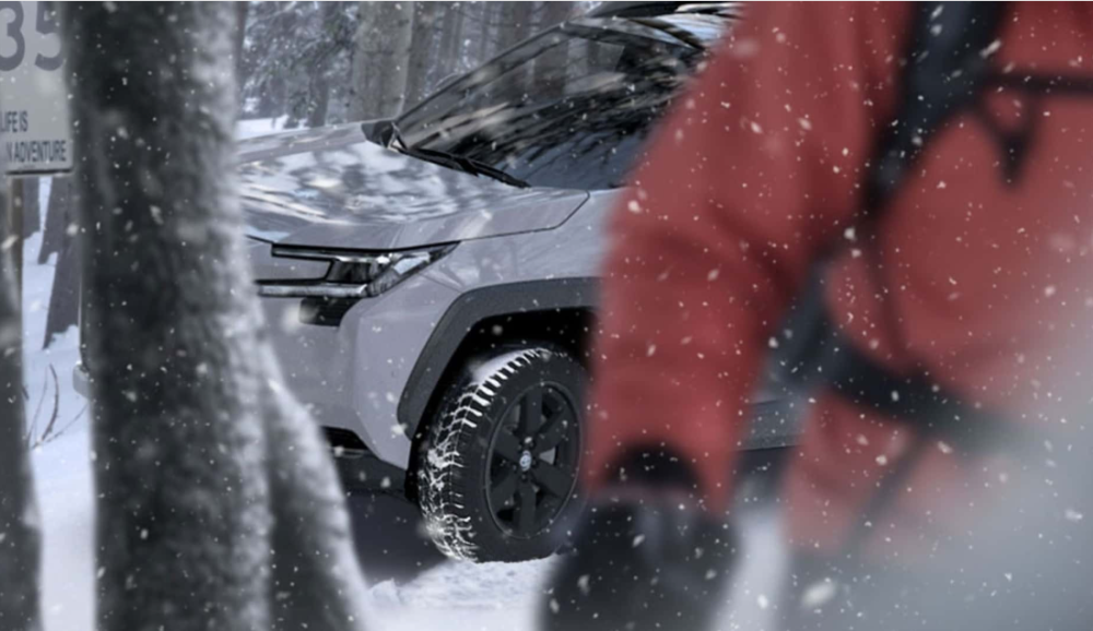 Toyota розкрила зовнішність нового RAV4 2