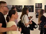 У Києві відкрився фотопроект Ліберових про історії війни у знімках - фото У Києві відкрився фотопроект Ліберових про історії війни у знімках - фото 22