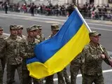 Українські військові на параді у Лондоні - ЗСУ взяли участь у процесії в Британії Українські військові на параді у Лондоні - ЗСУ взяли участь у процесії в Британії 3