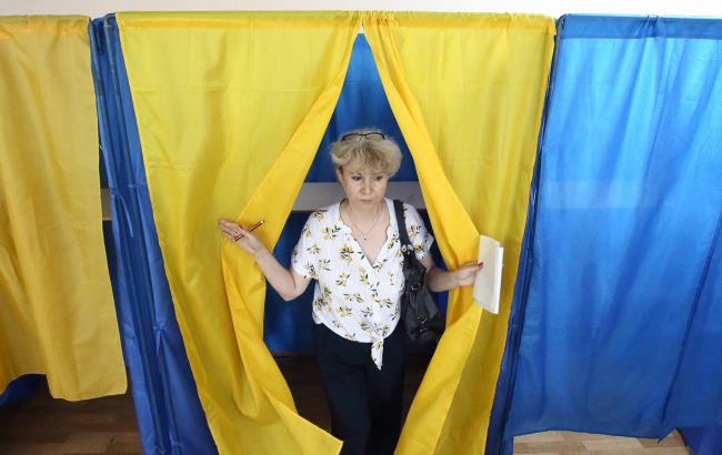 Вибори в Україні - соціолог назвав думку українців щодо голосувань 1