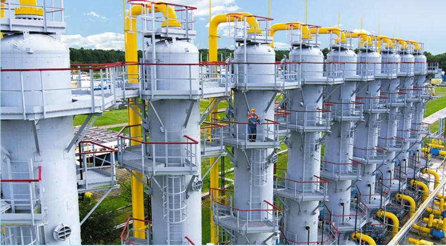 ЄС прагне повністю відмовитися від імпорту газу та нафти з РФ 1