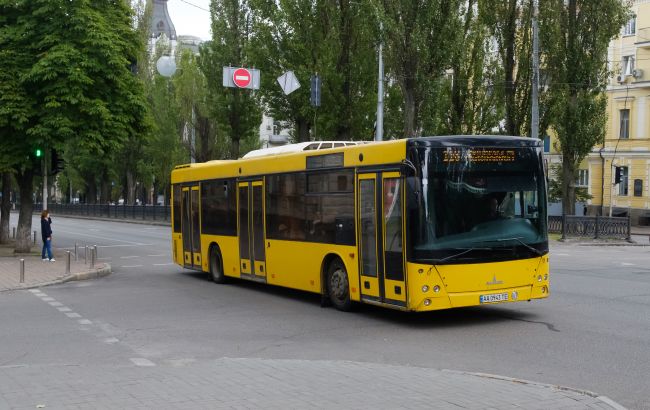 Автобуси і тролейбуси в Києві сьогодні і 15 червня їздять інакше - які маршрути змінили на вихідні 1
