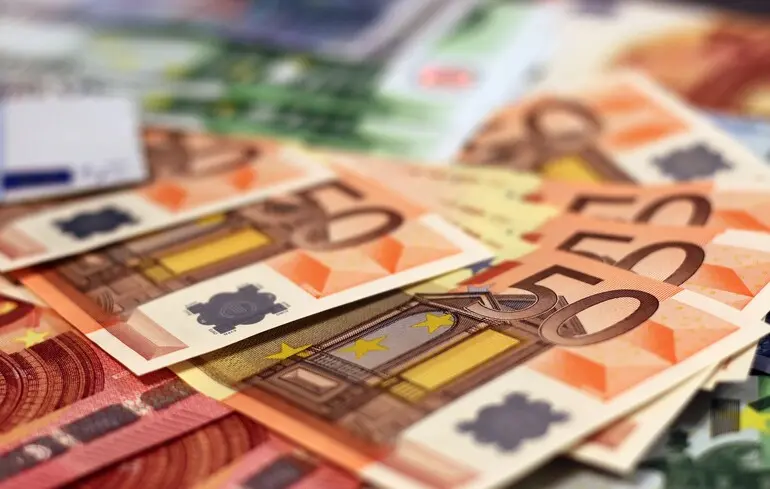 Допомога від ЄС та МВФ - скільки Україна може не отримати через невиконання зобовʼязань 1