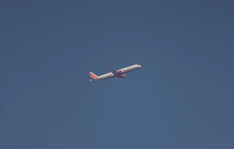 Літак Air India розбився на зльоті в аеропорту Індії – відео 1